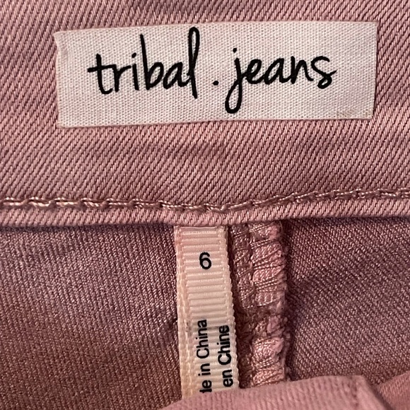 NWOT Tribal Jeans crop straight in a gorgeous dusty rose
Size 6 - Picture 3 of 7